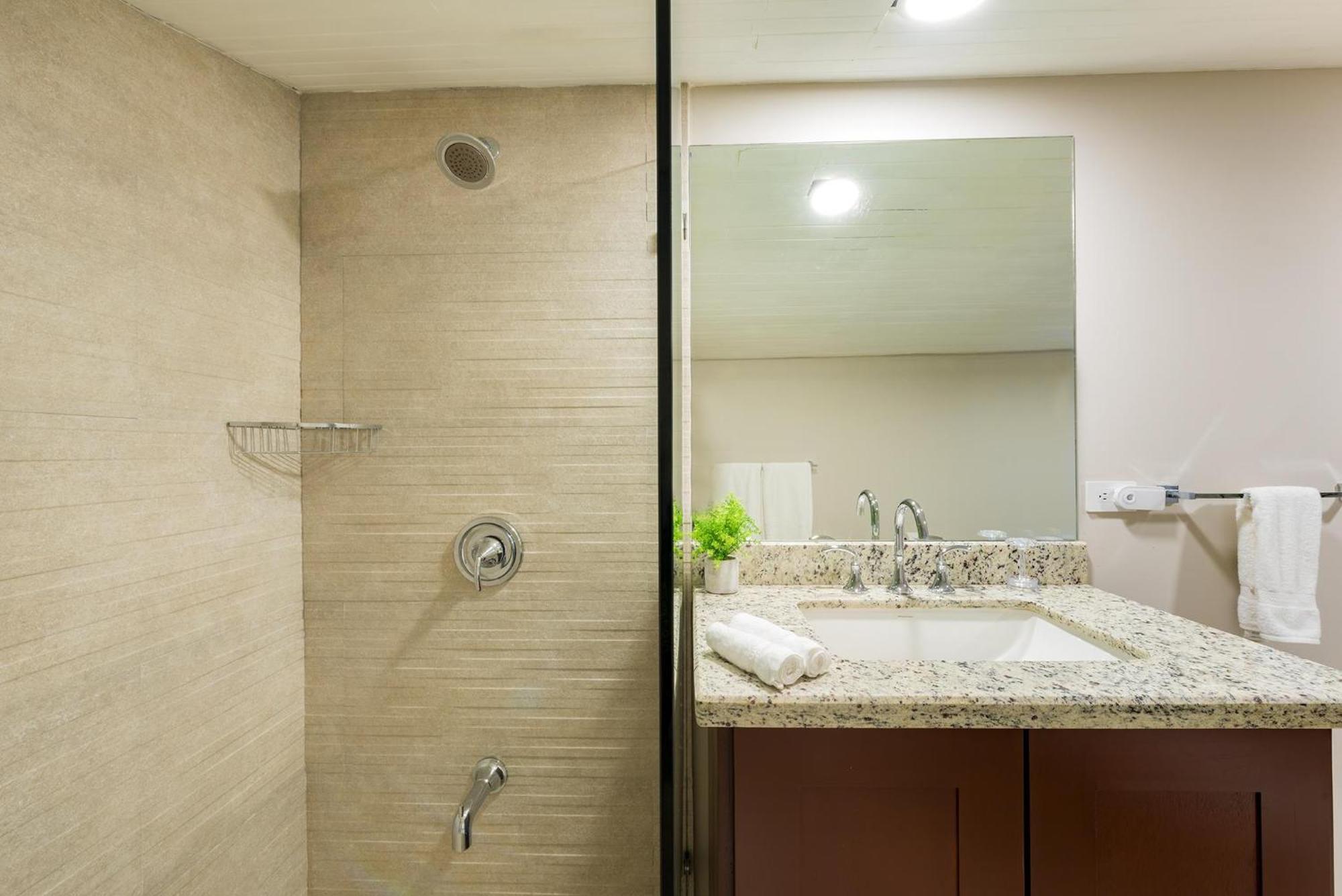 NEWLY remodeled 3 BR Ocean Front Condo in Flamingo! Playa Flamingo Esterno foto